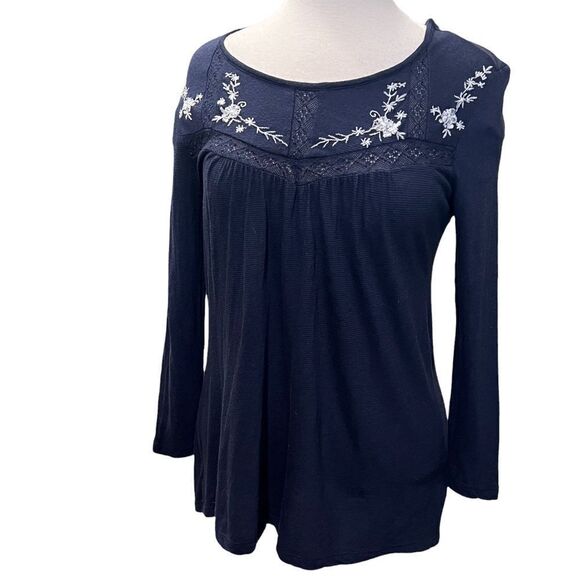 Lucky Brand Navy Blue & White Embroidered Long Sleeve Top size Small Petite - Picture 1 of 9